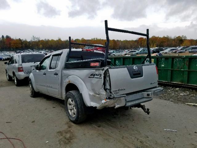 1N6AD0EVXAC445016 - 2010 NISSAN FRONTIER C SILVER photo 3