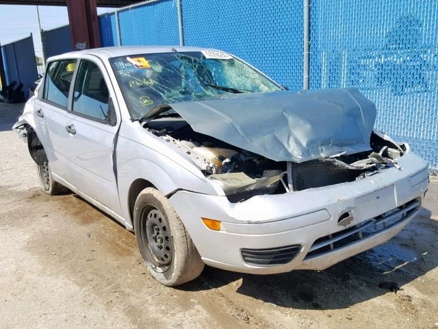 1FAFP34N06W210381 - 2006 FORD FOCUS ZX4 SILVER photo 1