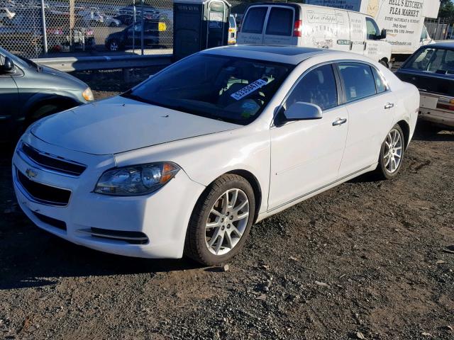 1G1ZD5E06CF125757 - 2012 CHEVROLET MALIBU 2LT WHITE photo 2