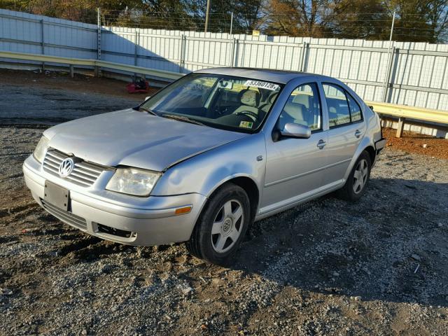 3VWSB69M41M090700 - 2001 VOLKSWAGEN JETTA GLS SILVER photo 2