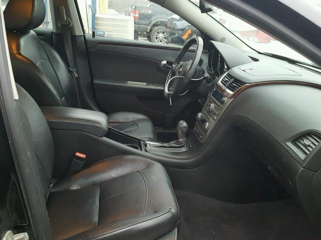 1G1ZE5EB5AF265603 - 2010 CHEVROLET MALIBU LTZ შავი ფოტო 5