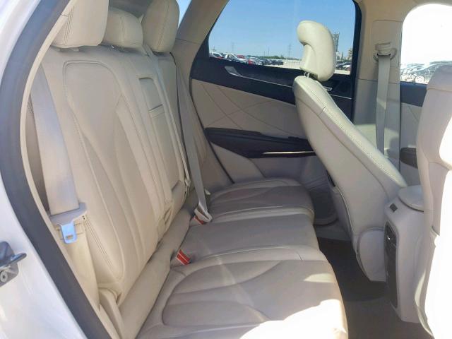 5LMCJ3C98HUL44601 - 2017 LINCOLN MKC RESERV BEIGE photo 6