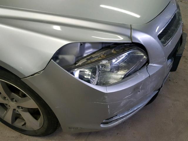1G1ZC5E0XCF331988 - 2012 CHEVROLET MALIBU 1LT 银色 照片 9
