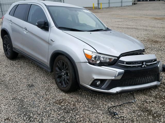 JA4AR3AU9JU007899 - 2018 MITSUBISHI OUTLANDER SILVER photo 1