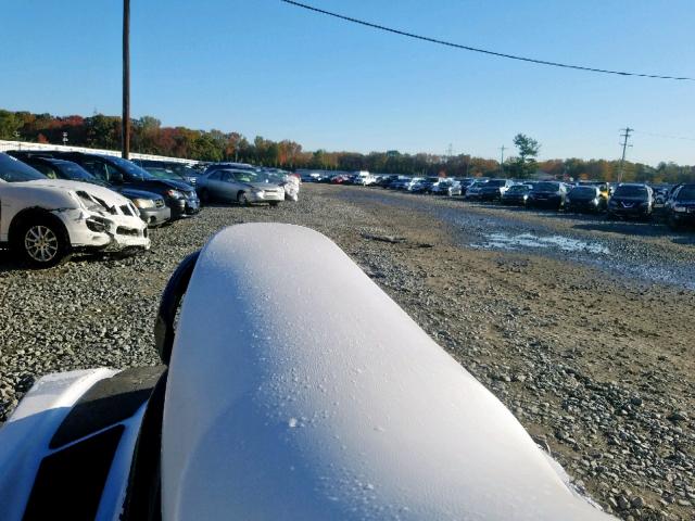 YAMA0243L718 - 2018 YAMAHA WAVERUNNER WHITE photo 6