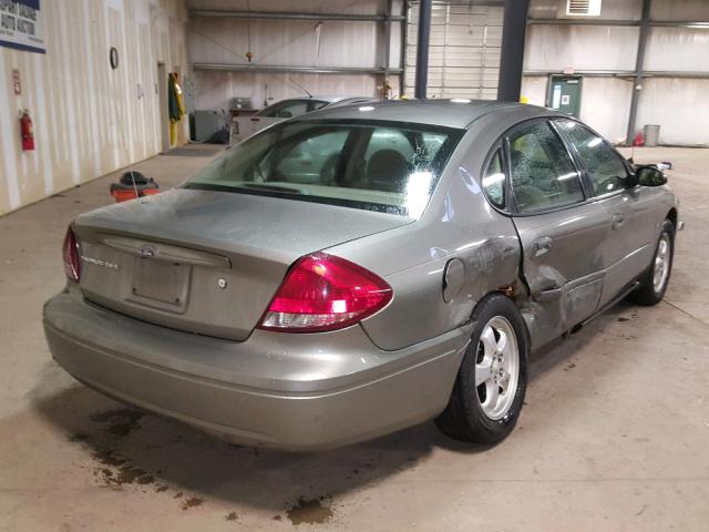 1FAFP55S34G160194 - 2004 FORD TAURUS SES GREEN photo 4