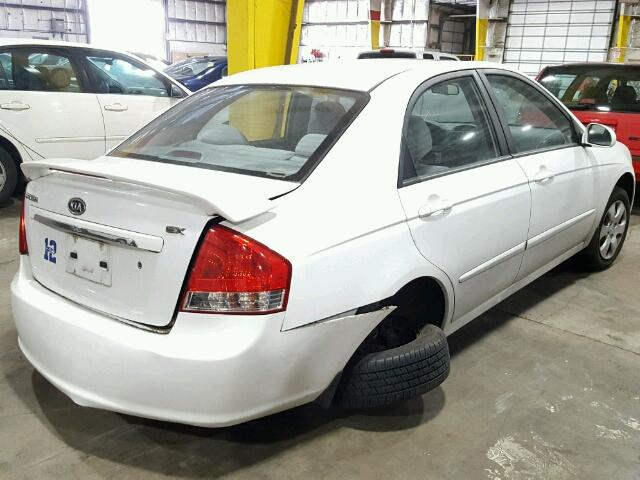 KNAFE221795597013 - 2009 KIA SPECTRA EX WHITE photo 4