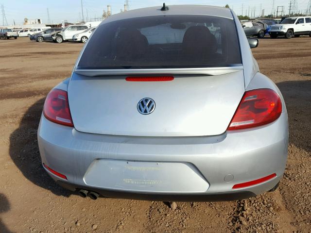 3VWF17AT2FM603866 - 2015 VOLKSWAGEN BEETLE 1.8 SILVER photo 6