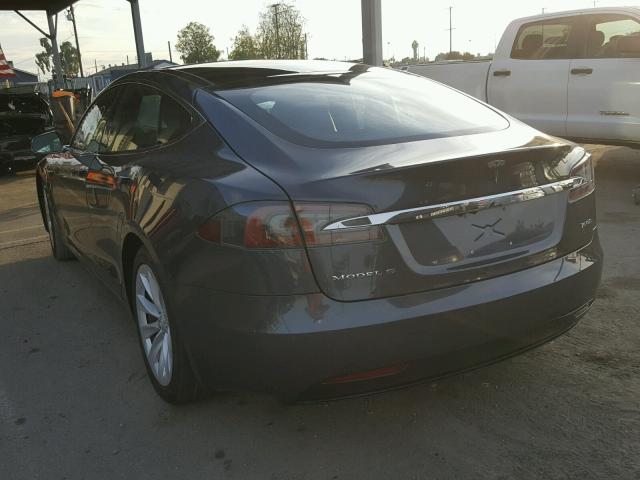 5YJSA1E11HF191342 - 2017 TESLA MODEL S GRAY photo 3