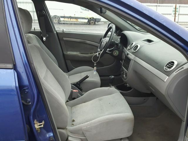 KL5JD86Z15K143120 - 2005 SUZUKI FORENZA S BLUE photo 5