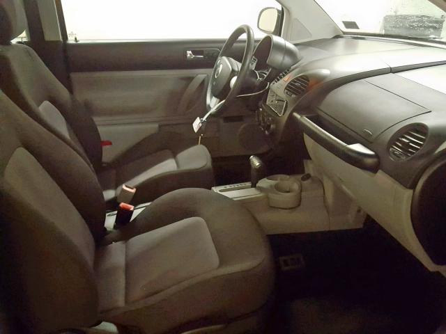 3VWBK31C44M421605 - 2004 VOLKSWAGEN NEW BEETLE 黑色 照片 5