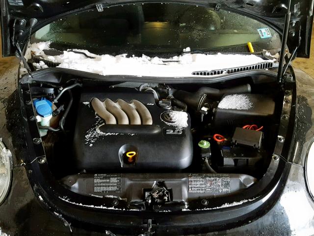3VWBK31C44M421605 - 2004 VOLKSWAGEN NEW BEETLE 黑色 照片 7