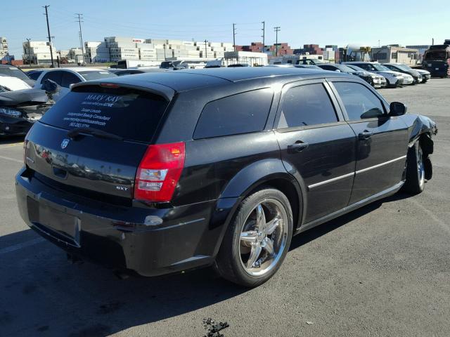 2D4FV47V57H621814 - 2007 DODGE MAGNUM SXT BLACK photo 4