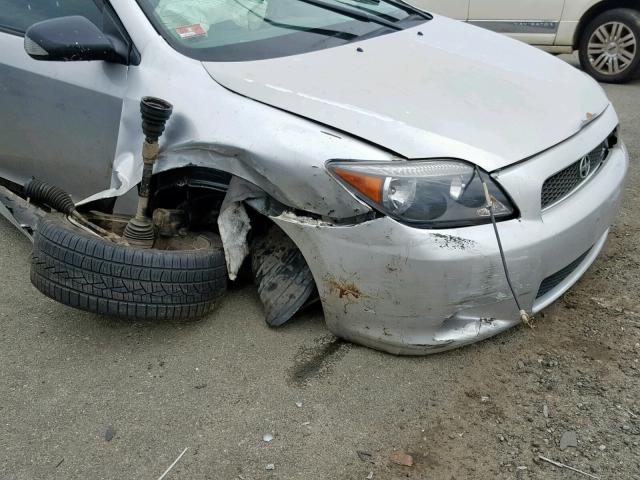 JTKDE177160097514 - 2006 TOYOTA SCION TC Gümüş foto 9