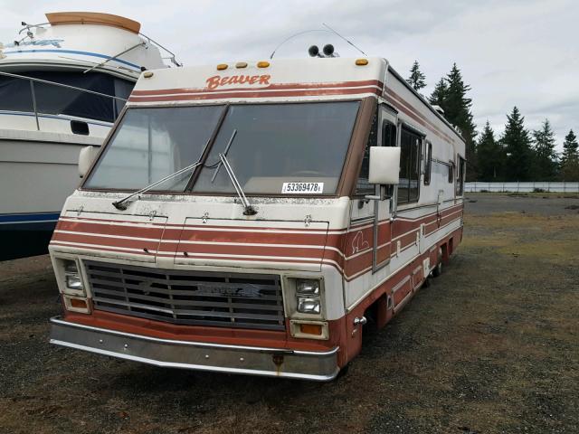 1GBKP37W5C3318929 - 1982 CHEVROLET P30 BEIGE photo 2