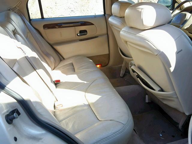 1LNHM83W6YY765115 - 2000 LINCOLN TOWN CAR C TAN photo 6