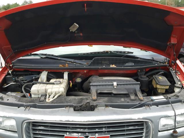 1GTHG35F021154850 - 2002 GMC SAVANA G35 RED photo 7