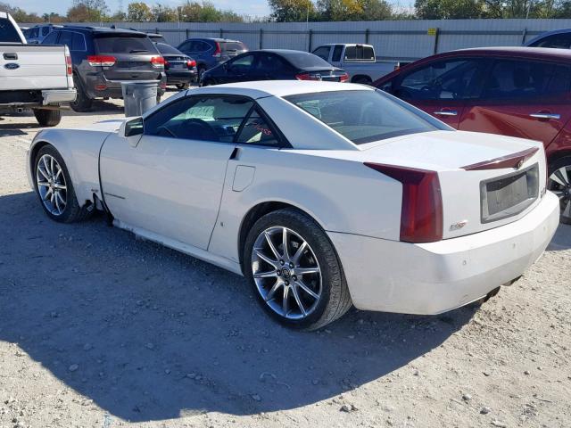 1G6YX36D585601349 - 2008 CADILLAC XLR-V WHITE photo 3