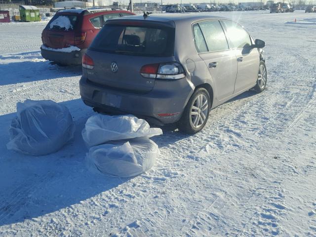 WVWDA9AJ9AW162573 - 2010 VOLKSWAGEN GOLF 灰色 照片 4