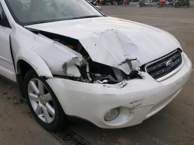 4S4BP61C367330100 - 2006 SUBARU LEGACY OUT WHITE photo 9