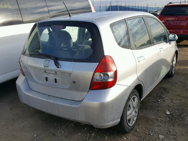 JHMGD38407S817882 - 2007 HONDA FIT SILVER photo 4