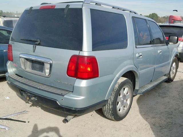 5LMFU27585LJ02754 - 2005 LINCOLN NAVIGATOR SILVER photo 4