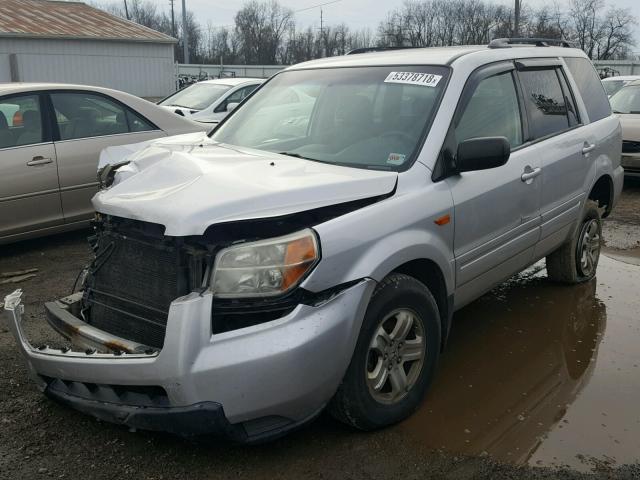 5FNYF18228B053373 - 2008 HONDA PILOT VP SILVER photo 2