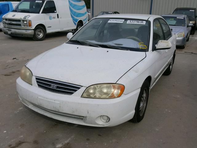 KNAFB121135300828 - 2003 KIA SPECTRA BA WHITE photo 2