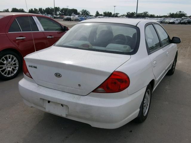 KNAFB121135300828 - 2003 KIA SPECTRA BA WHITE photo 4