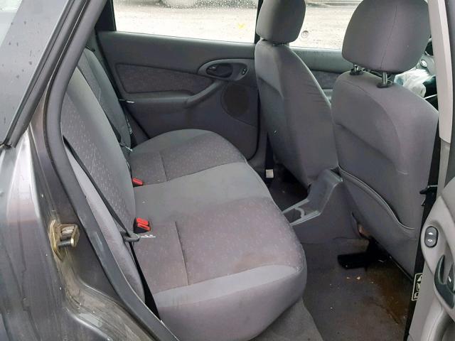 3FAFP37Z23R173945 - 2003 FORD FOCUS ZX5 GRAY photo 6