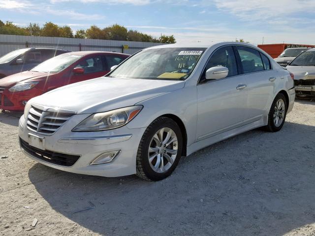 KMHGC4DDXCU168909 - 2012 HYUNDAI GENESIS 3. WHITE photo 2