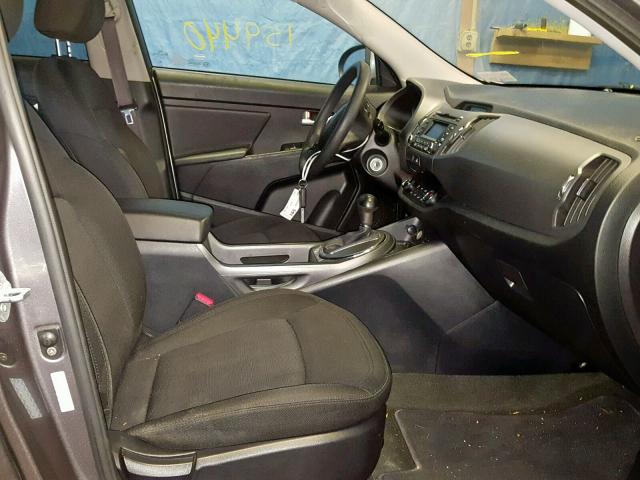 KNDPB3A29D7411128 - 2013 KIA SPORTAGE B SILVER photo 5