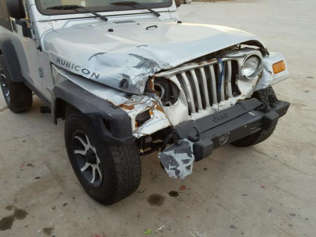 1J4FA69S34P767377 - 2004 JEEP WRANGLER / SILVER photo 9