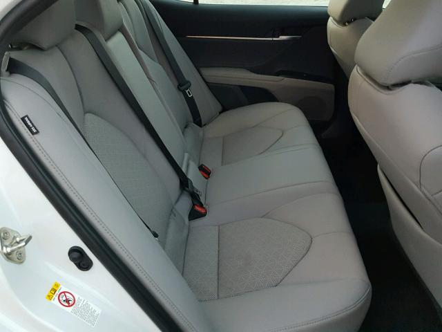 4T1B61HK3JU079611 - 2018 TOYOTA CAMRY XSE WHITE photo 6