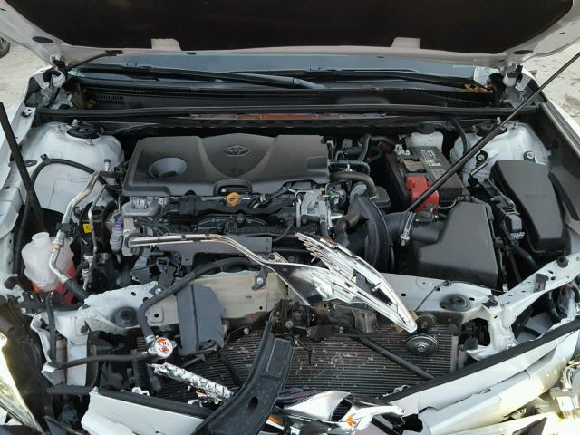 4T1B61HK3JU079611 - 2018 TOYOTA CAMRY XSE WHITE photo 7