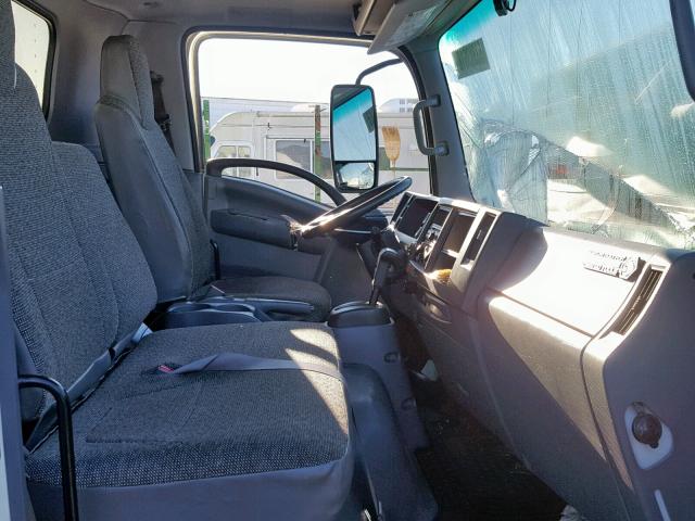 JALE5W164E7902077 - 2014 ISUZU NQR WHITE photo 5