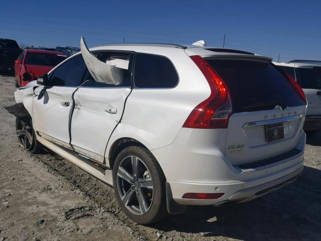 YV440MDRXH2080549 - 2017 VOLVO XC60 T5 WHITE photo 3