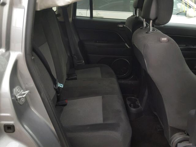 1C4NJDBB4GD557019 - 2016 JEEP COMPASS SP 银色 照片 6