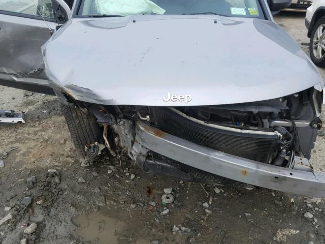 1C4NJDBB4GD557019 - 2016 JEEP COMPASS SP 银色 照片 7