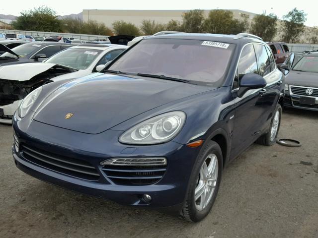 WP1AF2A23DLA20812 - 2013 PORSCHE CAYENNE BLUE photo 2