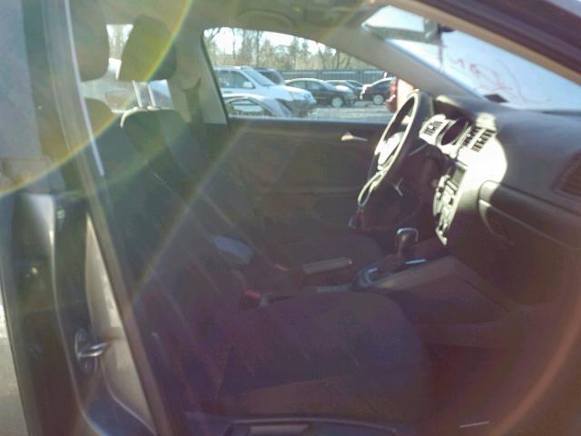 3VW2K7AJ7FM423812 - 2015 VOLKSWAGEN JETTA BASE 灰色 照片 5