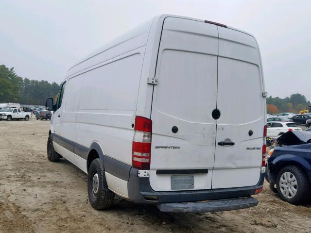 WD3PE8DC9E5934391 - 2014 MERCEDES-BENZ SPRINTER 2 WHITE photo 3