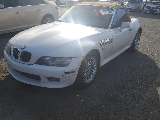 4USCN53462LL50299 - 2002 BMW Z3 3.0 WHITE photo 2