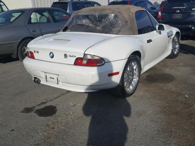 4USCN53462LL50299 - 2002 BMW Z3 3.0 WHITE photo 4