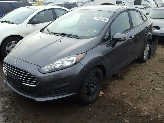 3FADP4BE4FM175568 - 2015 FORD FIESTA SE GRAY photo 2