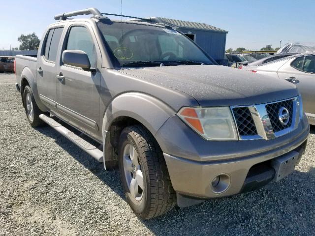 1N6AD07U86C440277 - 2006 NISSAN FRONTIER C BROWN photo 1