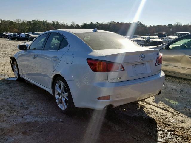 JTHBF5C26A5109583 - 2010 LEXUS IS 250 WHITE photo 3