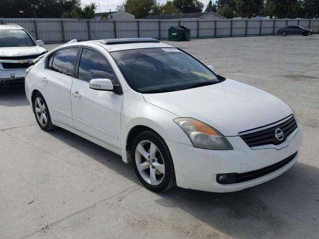 1N4BL21E28C207477 - 2008 NISSAN ALTIMA 3.5 WHITE photo 1