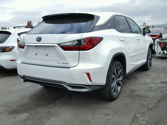 2T2BGMCA2JC023685 - 2018 LEXUS RX 450H WHITE photo 4