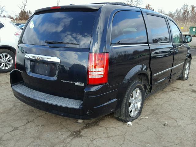 2A4RR5D13AR150800 - 2010 CHRYSLER TOWN & COU BLACK photo 4